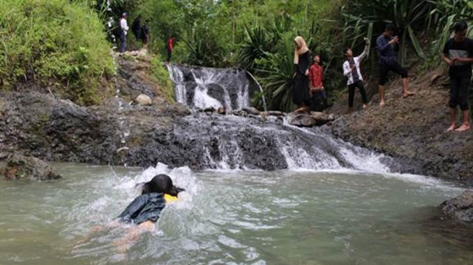 Wisata Karanganyar Kedung Pengaron